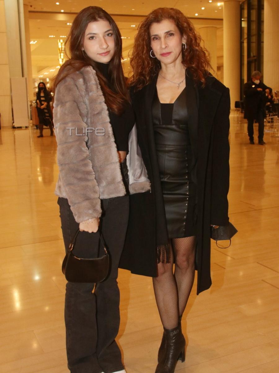 «Και οι παντρεμένοι έχουν ψυχή»: Η Μαρία Παπαλάμπρου 20 χρόνια μετά παραμένει εντυπωσιακή και όμορφη