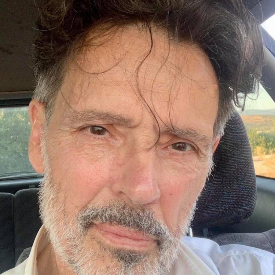 Ελένη Μενεγάκη: Σπάνιες φωτογραφίες από τον πρώτο σύντροφο της και τον γάμο της στα 21