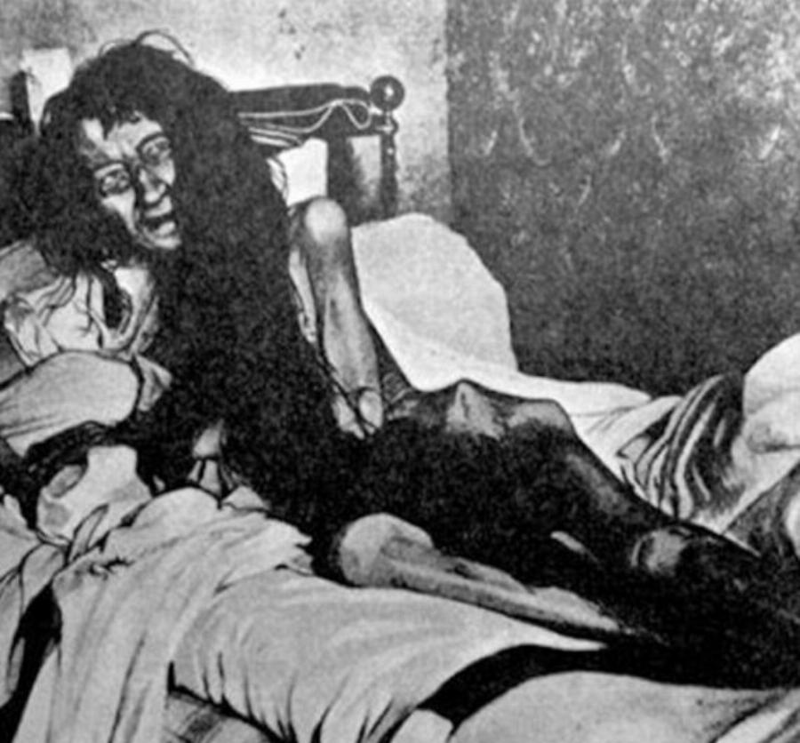 Γαλλία: Η απάνθρωπη τιμωρία μιας μητέρας στην κόρη της – Την κλείδωσε στη σοφίτα για 25 χρόνια στη, γιατί αγάπησε τον λάθος άντρα