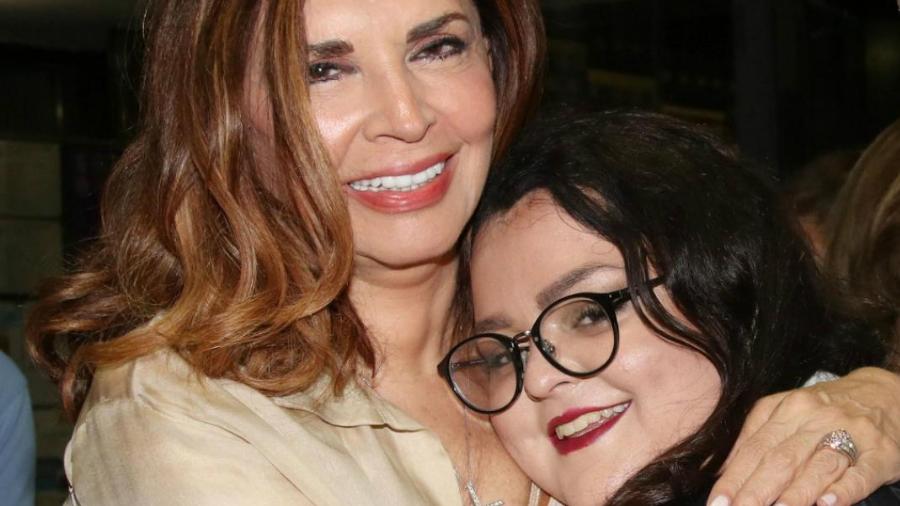 Μιμή Ντενίση: Η κόρη της, Μαριτίνα, μας έδειξε το υπέροχο δωμάτιο της, που είναι σαν μικρό διαμέρισμα