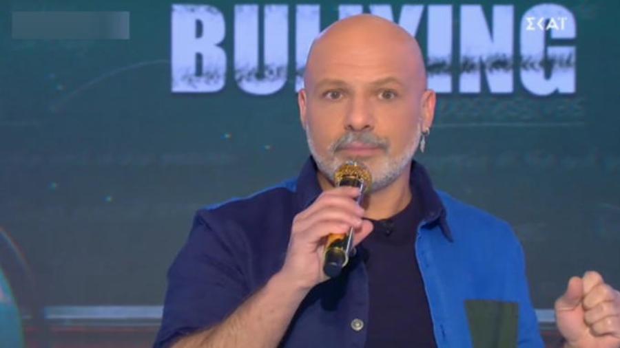 «Καλό μεσημεράκι»: Καταπέλτης ο Νίκος Μουτσινάς για το περιστατικό με τον καθηγητή στο Ίλιον