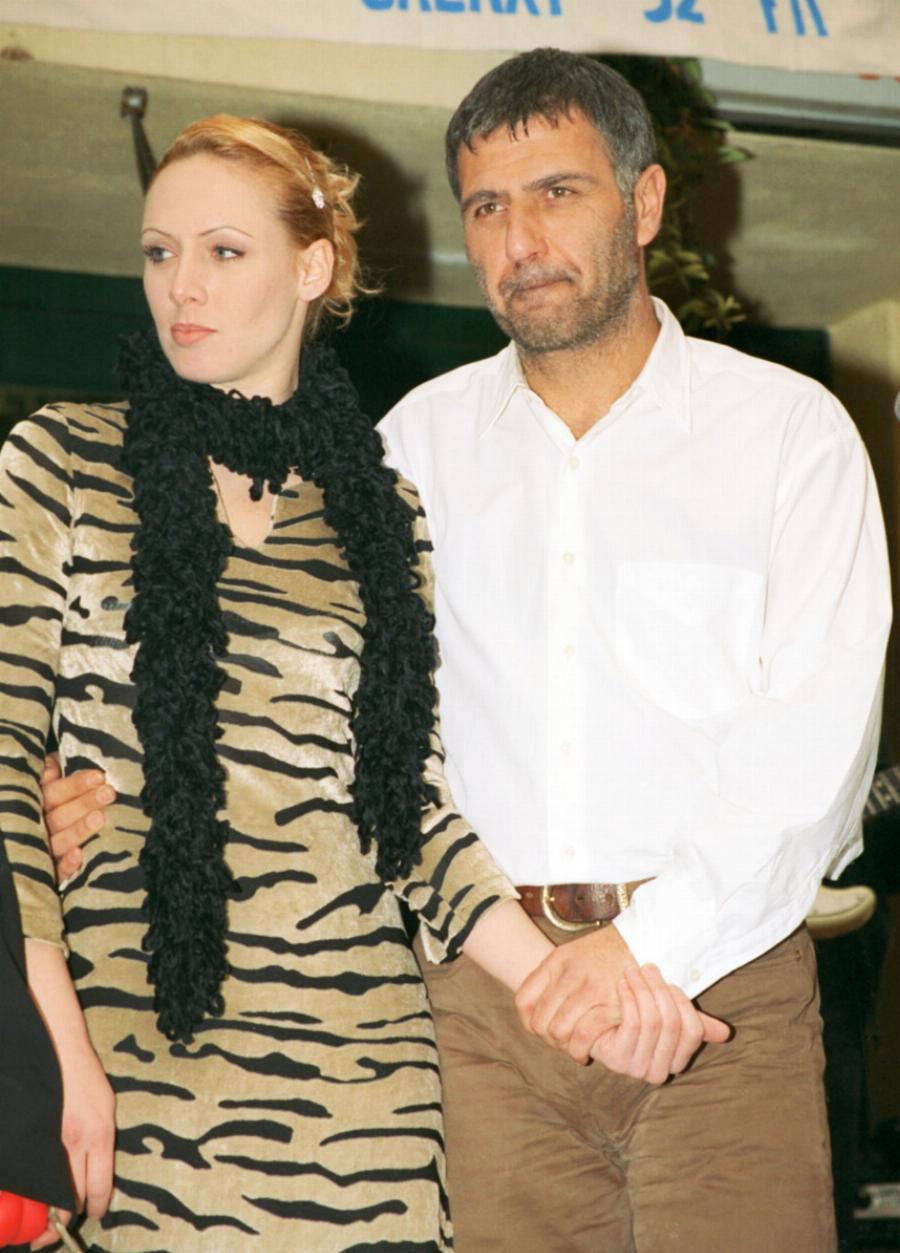 Νίκος Σεργιανόπουλος: Η στυγερή δολοφονία του με τις 21 μαχαιριές και οι θάνατοι της μητέρας και της αδελφής του, από τον καημό τους