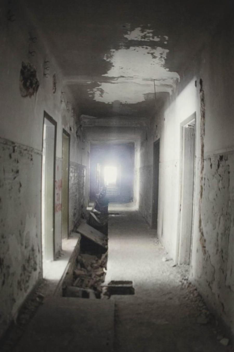 Πάρνηθα: Η ιστορία του «στοιχειωμένου» πύργου «φάντασμα», που νοσηλεύονταν και ο ποιητής Γιάννης Ρίτσος