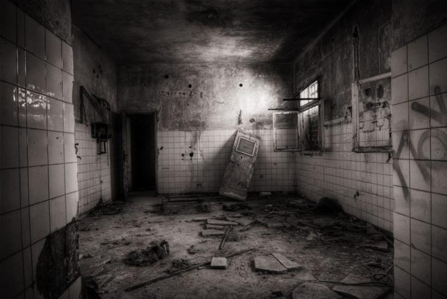 Πάρνηθα: Η ιστορία του «στοιχειωμένου» πύργου «φάντασμα», που νοσηλεύονταν και ο ποιητής Γιάννης Ρίτσος