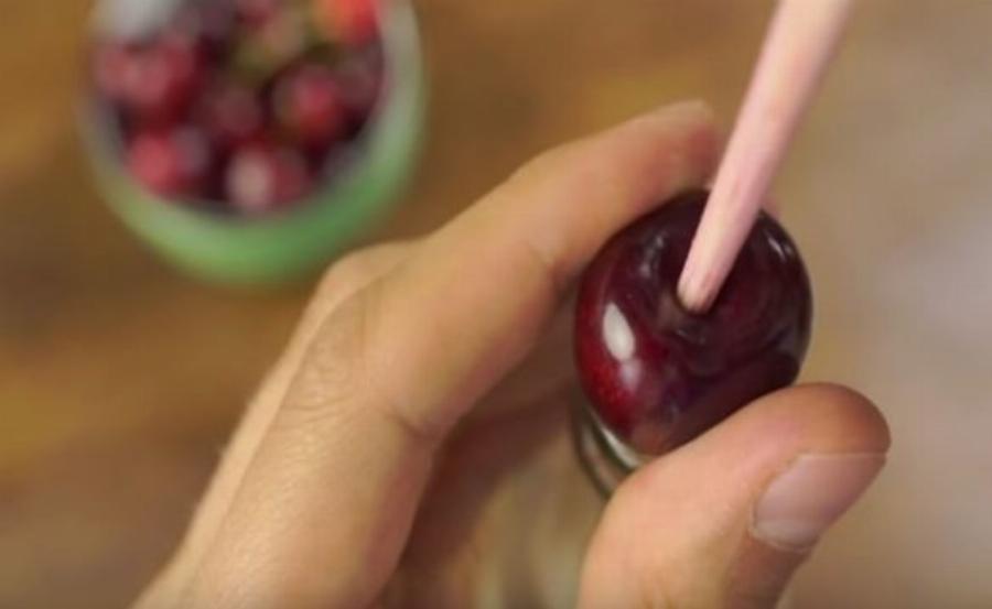 Μυστικά που χρησιμοποιούν οι επαγγελματίες σεφ: 15 κόλπα που κάνουν το μαγείρεμα “παιχνιδάκι”