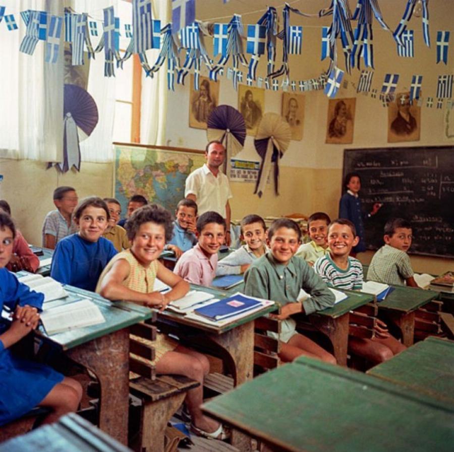 Ελληνικά σχολεία: Σπάνιες φωτογραφίες από το παρελθόν, μέσα από ένα αδημοσίευτο φωτογραφικό πρότζεκτ