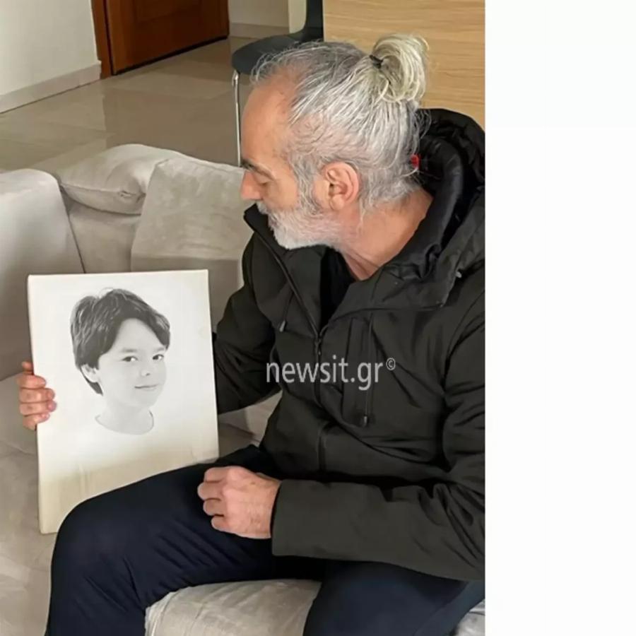 «Προσπαθώ να μαζέψω τα συντρίμμια μου – Θέλω μόνο να αποδοθεί δικαιοσύνη»: Συγκλονίζει ο πατέρας του Άλκη