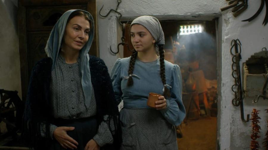 Χριστίνα Παυλίδου: «Για να ενσαρκώσω την Ευλογία, έπρεπε να ξεχάσω τη Χριστίνα που είχα συνηθίσει τόσα χρόνια»