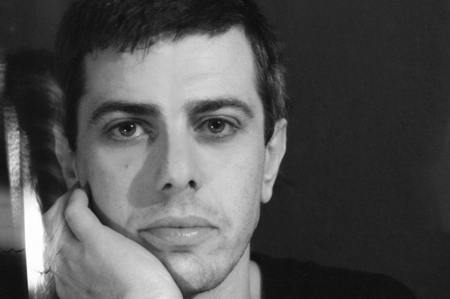 Παύλος Σιδηρόπουλος: Η εξάρτηση από την ηρωίνη, η γυναίκα που τον παρέσυρε στα ναρκωτικά και ο άδοξος θάνατός του