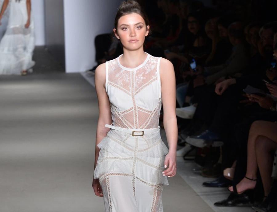 Φαίδρα Μαρασλή: Η κόρη της Βάνας Μπάρμπα έγινε 19 χρονών, είναι εντυπωσιακή και αρχίζει την καριέρα στο μόντελινγκ