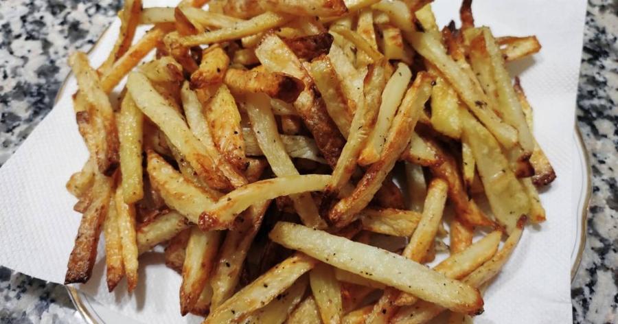 Τηγανητές πατάτες: Το μυστικό για να διατηρηθούν φρέσκες ακόμα και μια μέρα μετά το πρώτο τηγάνισμα
