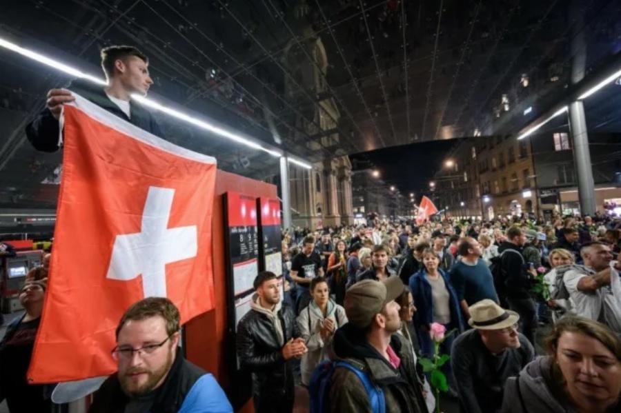 Ελβετία: Τέλος τα περιοριστικά μέτρα – Καταργούνται σχεδόν όλοι οι περιορισμοί