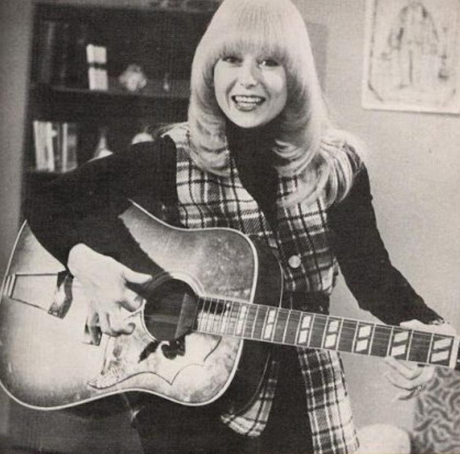 Ρένα Παγκράτη: Η αγάπη για το θέατρο, ο ρόλος που τη στιγμάτισε, η κατάθλιψη και τα τελευταία λόγια πριν την αυτοκτονία