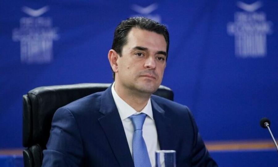 Κώστας Σκρέκας για τις αυξήσεις στο ρεύμα: «Κάντε εξοικονόμηση, δεν ξεχνάμε θερμοσίφωνα και φώτα»