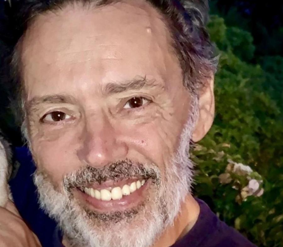 Ελένη Μενεγάκη: Σπάνιες φωτογραφίες από τον πρώτο σύντροφο της και τον γάμο της στα 21