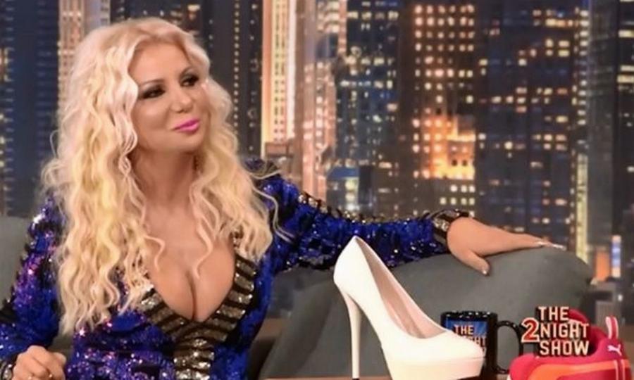 Στέλλα Μπεζεντάκου: Ο γάμος που της άλλαξε τη ζωή, οι κρίσεις πανικού και η άτυχη εγκυμοσύνη που την τσάκισε