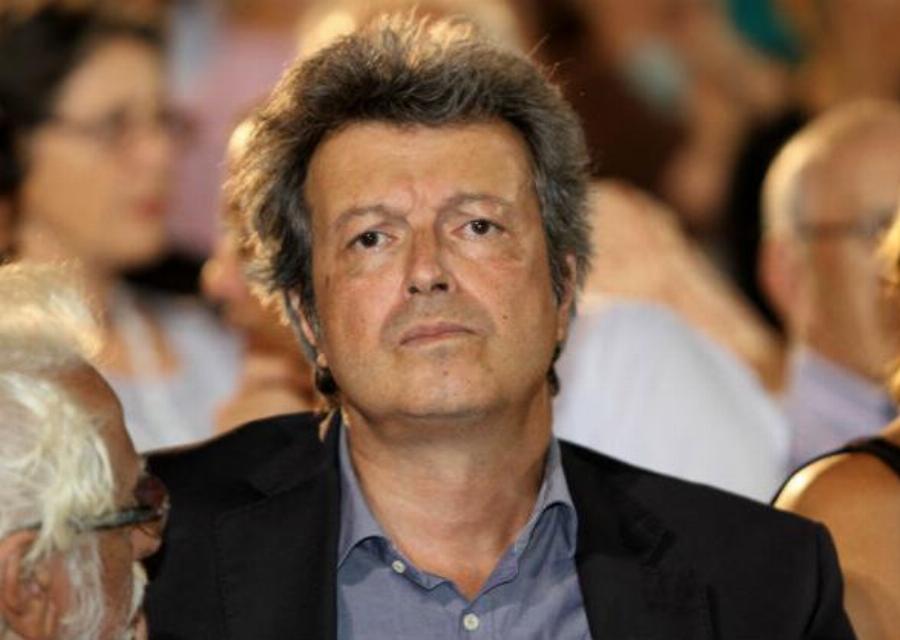 Πέτρος Τατσόπουλος για «Άγιο Παΐσιο»: «Πώς πάει, άγιε πατέρα; Προχωράει η αποβλάκωση;»