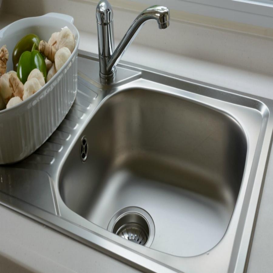 Καθάρισμα με ξύδι: Πως ξεβουλώνει τον νεροχύτη, εξαφανίζει άλατα και άσχημες μυρωδιές