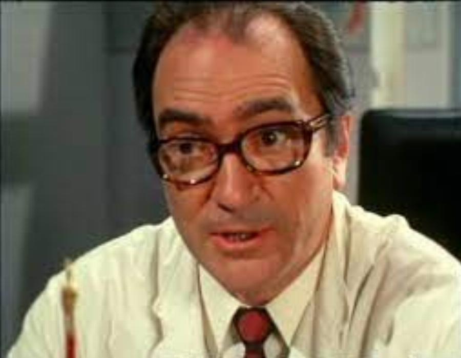 Θόδωρος Έξαρχος: Οι 60 ταινίες, η αναπηρία του γιου, η μανία με τα γραμματόσημα, η ισχνή σύνταξη και το άδοξο τέλος