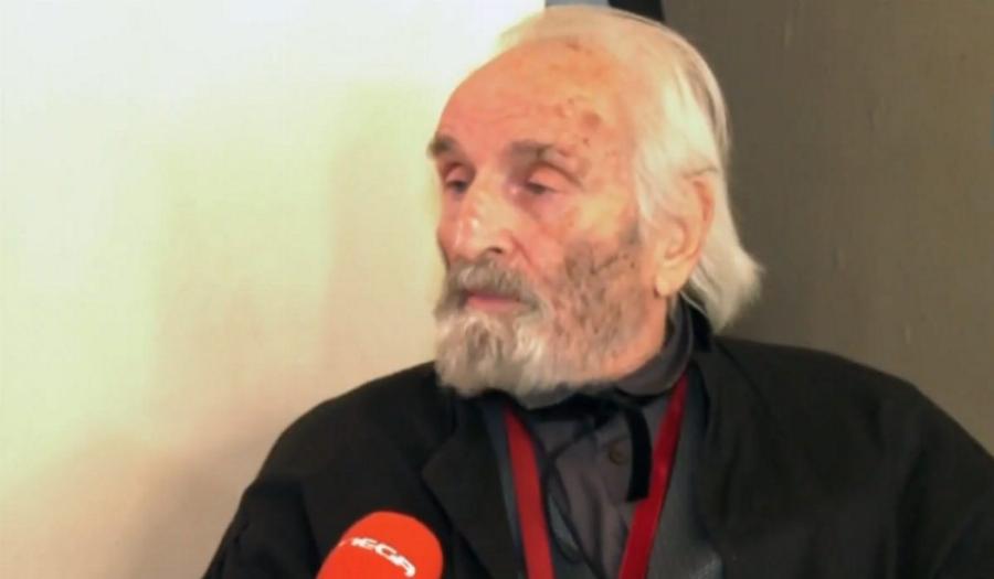 Νικήτας Τσακίρογλου: Ο ρόλος στη σειρά για τον Άγιο Παΐσιο, η μεγάλη καριέρα, τα σπουδαία βραβεία και η ζωή στο πλευρό της Χρυσούλας Διαβάτη