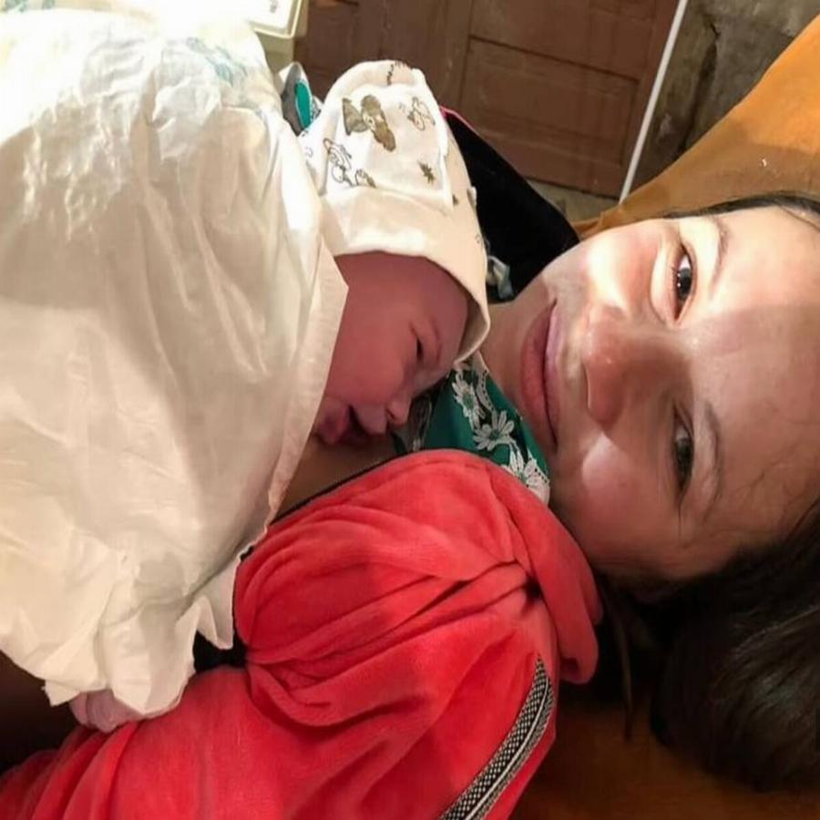 Το θαύμα της ζωής: Η μικρή Μία γεννήθηκε στο Κίεβο στο καταφύγιο εν μέσω βομβαρδισμών