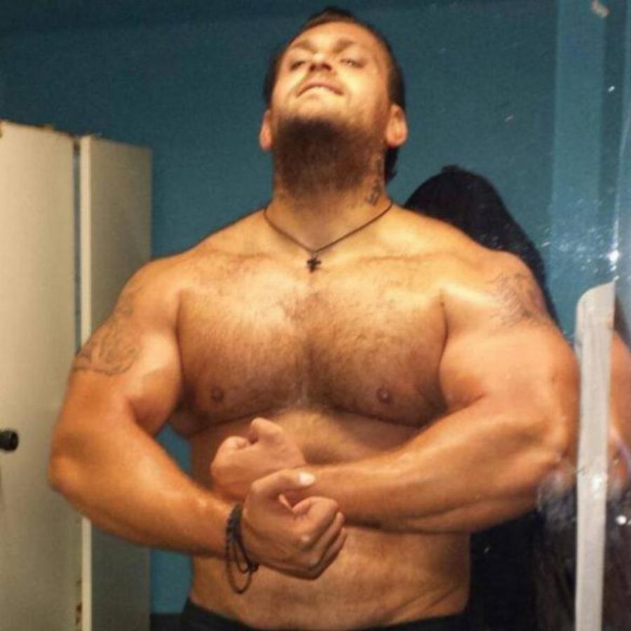 Βασίλης Σεμερτζίδης: Το «θηρίο» του Ιβάν Σαββίδη, που ζυγίζει 165 κιλά και τον αποκαλούν βουνό του προέδρου