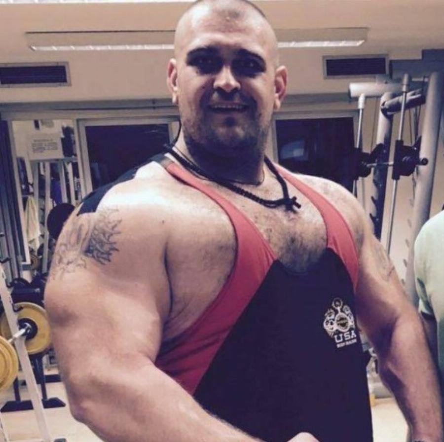 Βασίλης Σεμερτζίδης: Το «θηρίο» του Ιβάν Σαββίδη, που ζυγίζει 165 κιλά και τον αποκαλούν βουνό του προέδρου