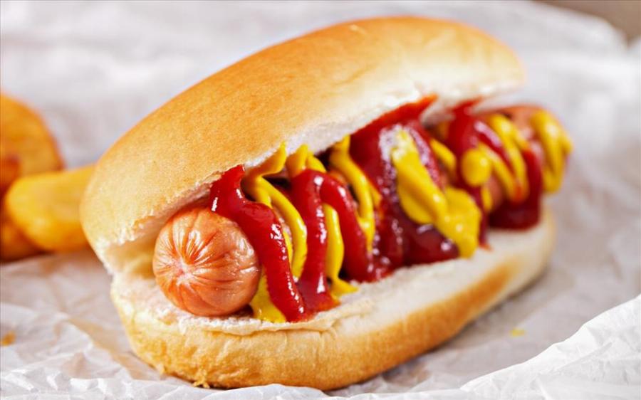 Τι δεν πρέπει να τρώνε τα παιδιά μέχρι 5 ετών για να μην πνιγούν