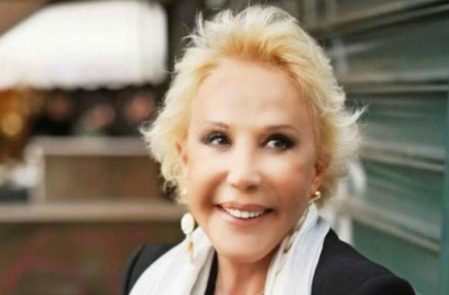 Ζωή Λάσκαρη: Ο αρραβώνας με έναν αλκοολικό, η σχέση με τον Βοσκόπουλο και ο γάμος με τον Λυκουρέζο που παραλίγο να μην γίνει