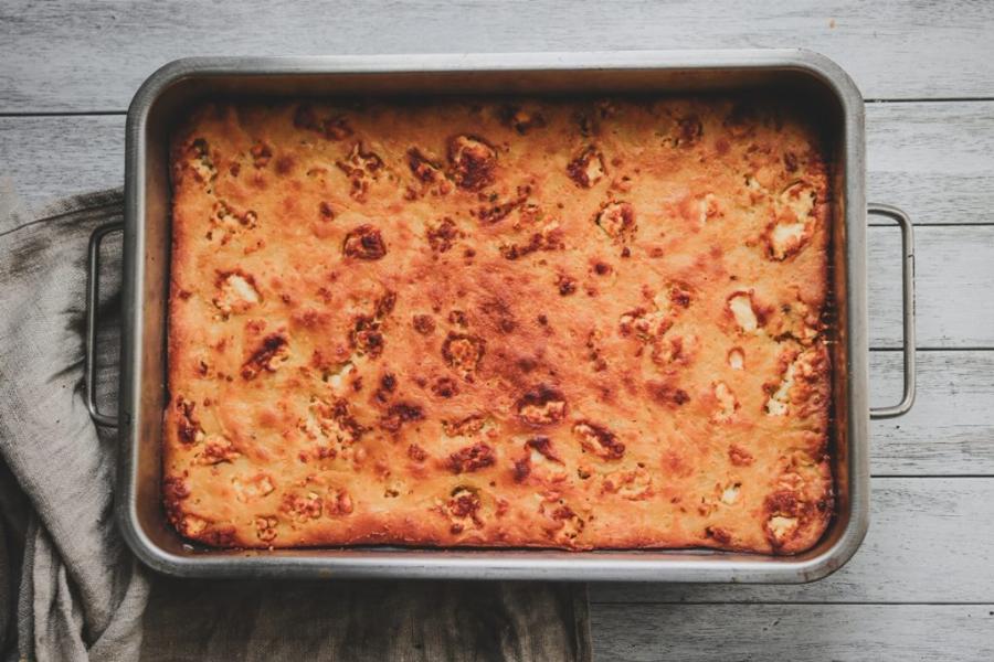 Θεσσαλιώτικη τυρόπιτα: Λαδοπεταχτή που γίνεται εύκολα και γρήγορα