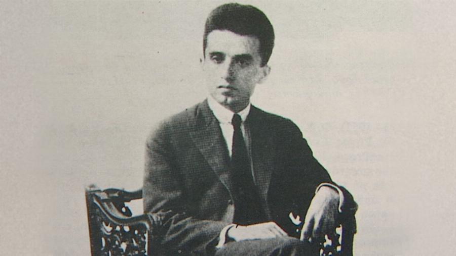 Κώστας Καρυωτάκης: Η αυτοκτονία στην Πρέβεζα, ο ανεκπλήρωτος έρωτας και η σύφιλη