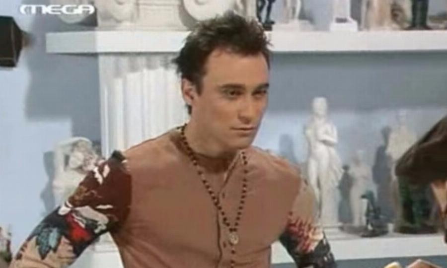 Γιώργος Καπουτζίδης: Το μίνιμαλ και μοντέρνο εξοχικό στην Αίγινα με θέα όλο τον Αργοσαρωνικό