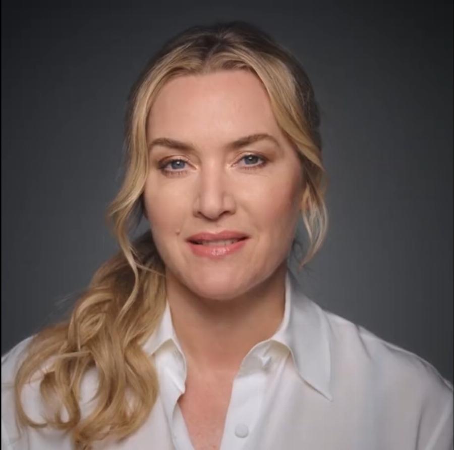 «Το αξίζω»: Η αγαπημένη Κέιτ Γουίνσλετ ξεβάφεται μπροστά στον φακό της κάμερας και περνάει ένα δυνατό μήνυμα