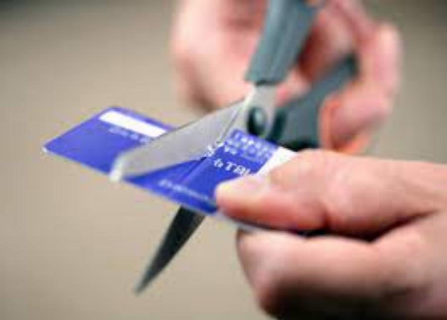 Μυστικά των πλούσιων: Οι 9 σημαντικές συμβουλές για να βάλετε χρήματα στην άκρη