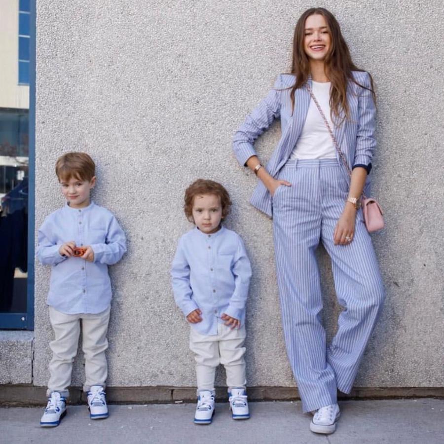 Μια μητέρα 31 ετών, μοιάζει με 16χρονη, έχει τρία παιδιά και αποκαλύπτει τα μυστικά της νεότητάς της