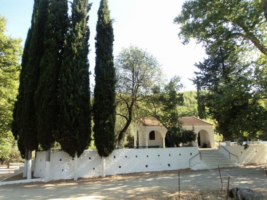 Παναγία Ντινιούς: Οι αμέτρητες Θαυμαστές επεμβάσεις της