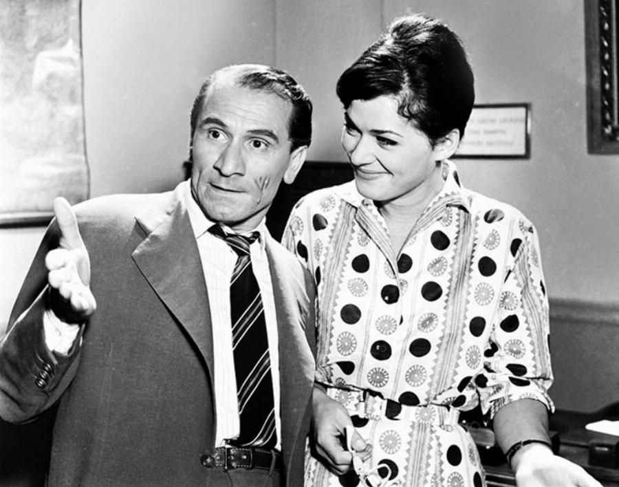 Μάρθα Βούρτση: Οι 50 ταινίες, η εταιρεία «Μάρθα – Φιλμ», η μυστική προσωπική ζωή και η απόφαση να μείνει μακριά από τα φώτα της δημοσιότητας