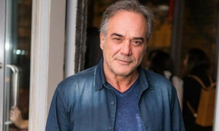 Παύλος Ευαγγελόπουλος: Ο ζεν πρεμιέ των 80, τα λόγια για Γαρδέλη και Μιχαλόπουλο, το παράπονο για τους μισθούς και ο λόγος που δεν παντρεύτηκε