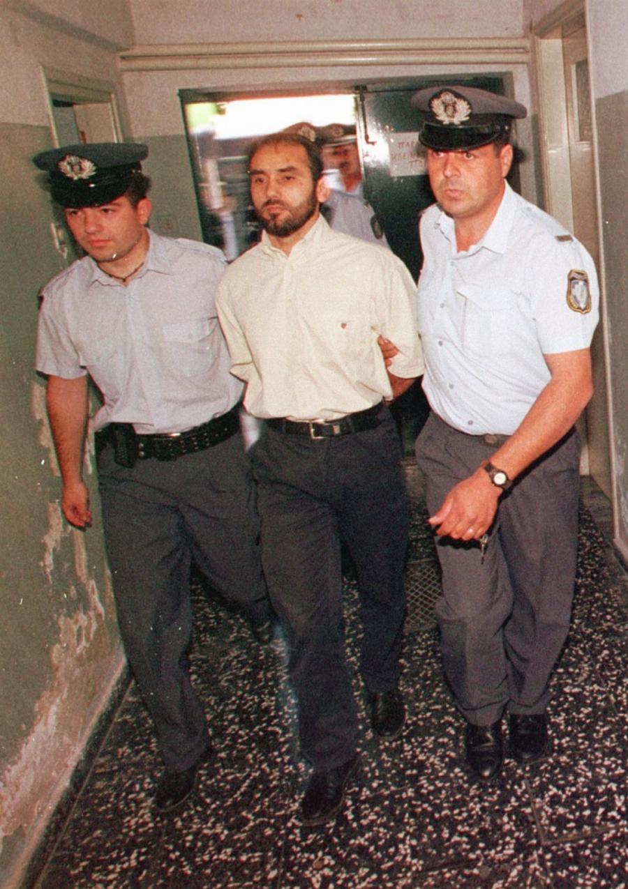 Βασίλης Παλαιοκώστας: Η ιστορία μέσα από το βιβλίο του, οι απαγωγές, η φυλακή και οι αποδράσεις