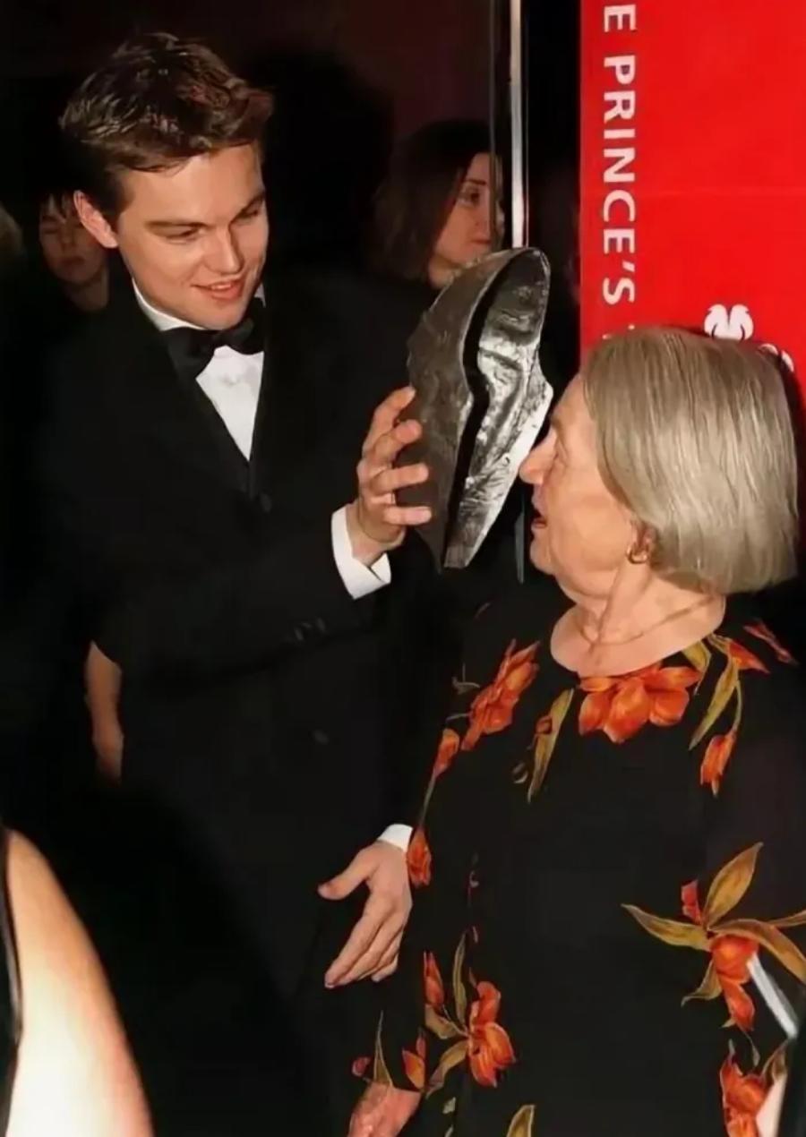 O σπουδαίος ηθοποιός Λεονάρντο ντι Κάπριο δώρισε 9 εκατ. ευρώ στην Ουκρανία για έναν πολύ συγκινητικό λόγο