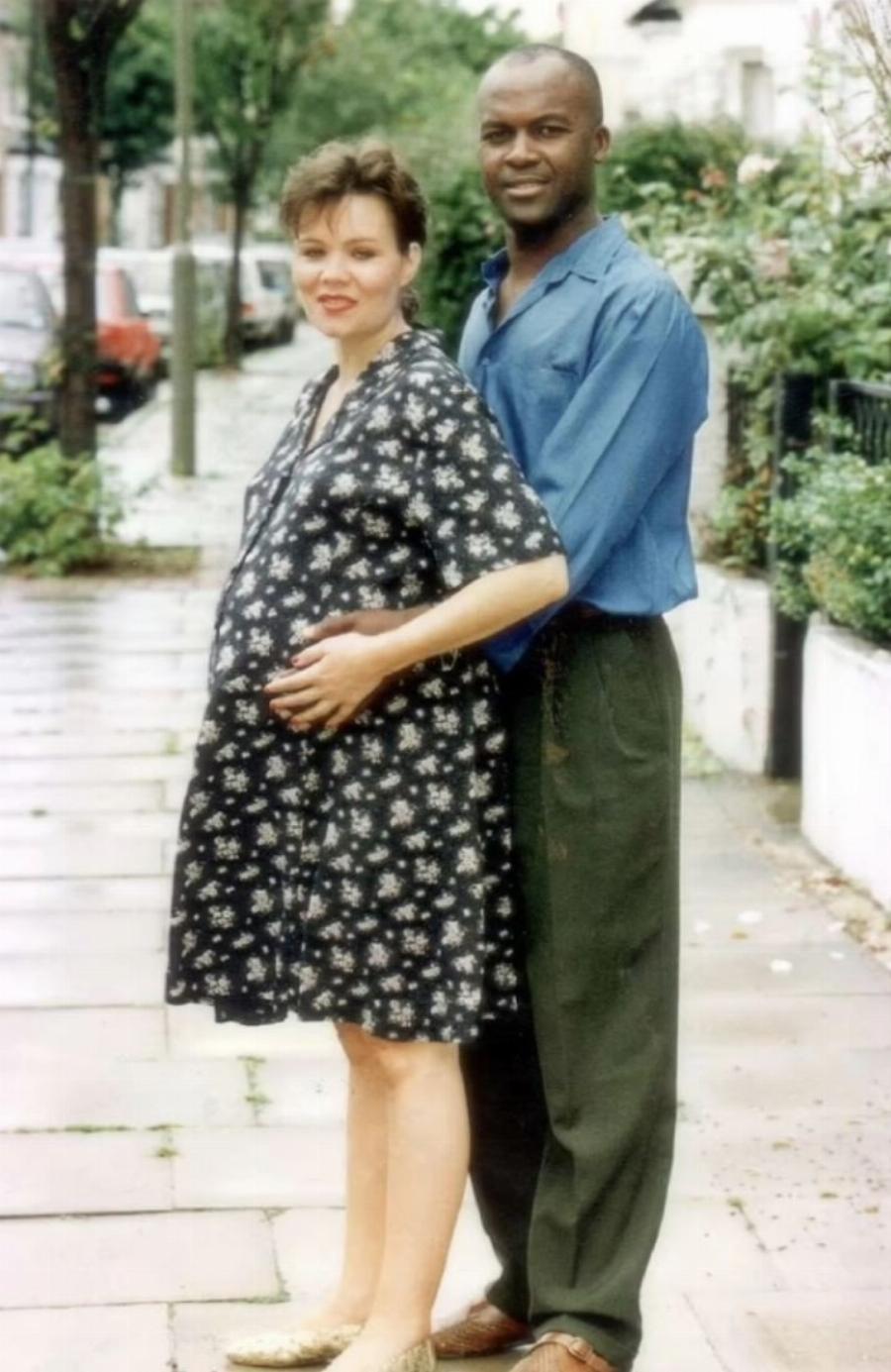 Μάντι Άλτγουντ: Έφυγε από την ζωή στα 56 της η γυναίκα που έκανε όλο τον κόσμο να συγκινηθεί το 1996 όταν έχασε τα οκτάδυμα της