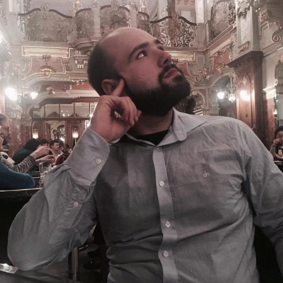 Άλλος άνθρωπος ο «Πέτρος Μπαλαφούτης» από την «Πολυκατοικία»: Έχασε 50 κιλά και δεν τον αναγνωρίσαμε