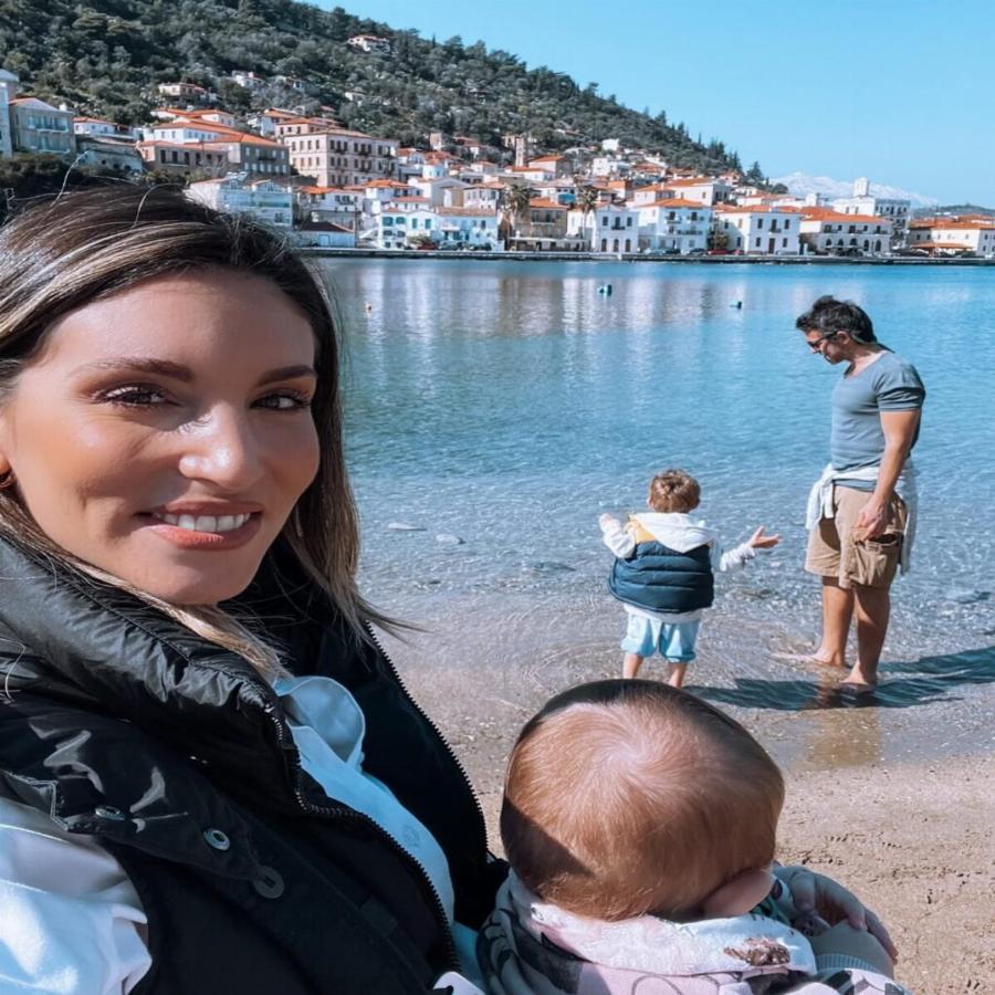 Αθηνά Οικονομάκου: Το πολυτελές σπίτι με την υπέροχη θέα δίπλα στην θάλασσα