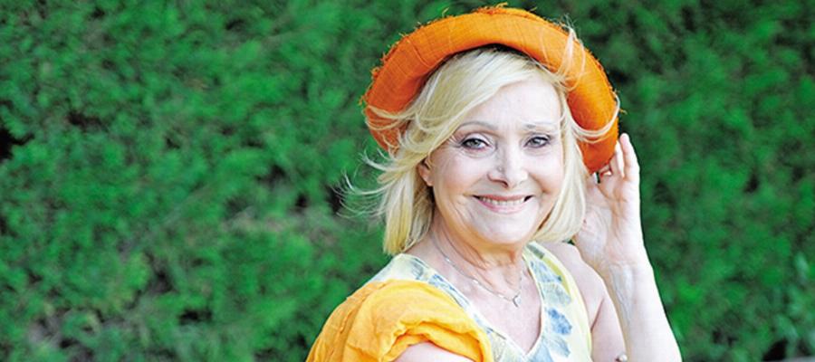 Νέλλη Γκίνη: Η απώλεια που την στιγμάτισε, ο γάμος για 15 ημέρες, ο μεγάλος έρωτας με τον γιο του Ζαμπέτα και ο χλευασμός για ένα σίριαλ