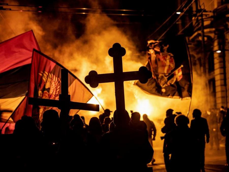 Σερβία υπέρ Ρωσίας: Χιλιάδες Σέρβοι διαδήλωσαν υπέρ του Πούτιν και της Ρωσίας