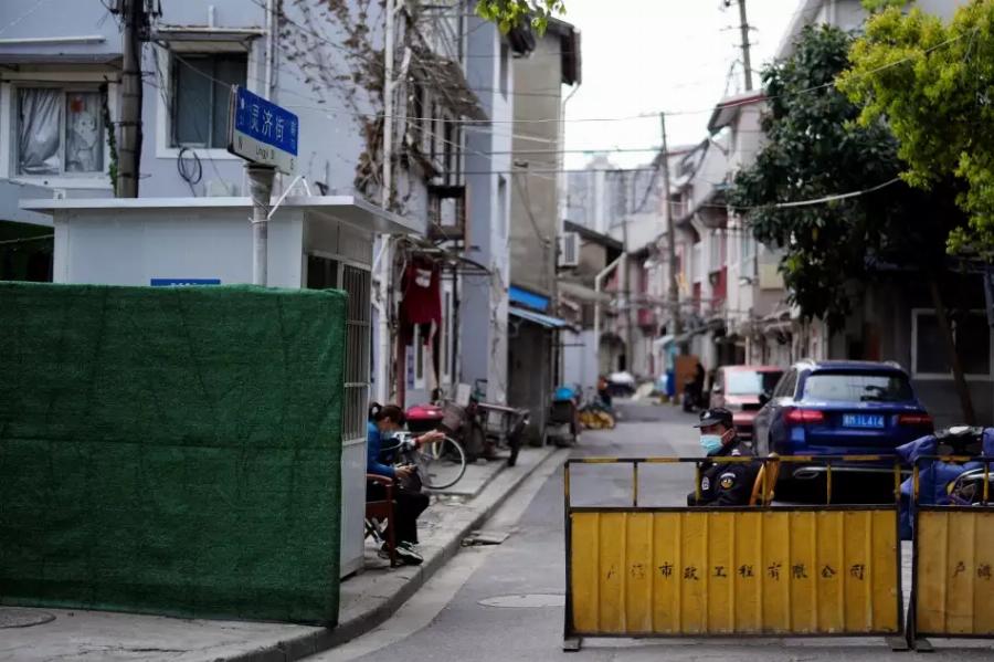 «Κλείνει» η Σανγκάη με 3.500 κρούσματα κορωνοϊού: Lockdown επιβάλει η Κίνα