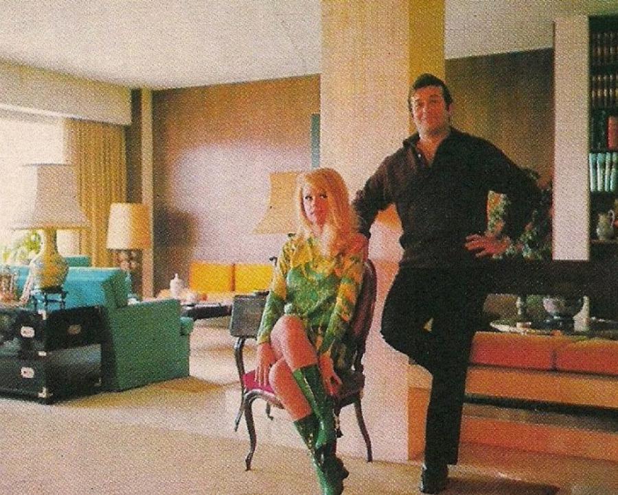 Αλίκη Βουγιουκλάκη: Το απίθανο σπίτι της, η μικρή απόσταση από τα ανάκτορα, οι περίεργες φήμες και το δυσάρεστο τέλος