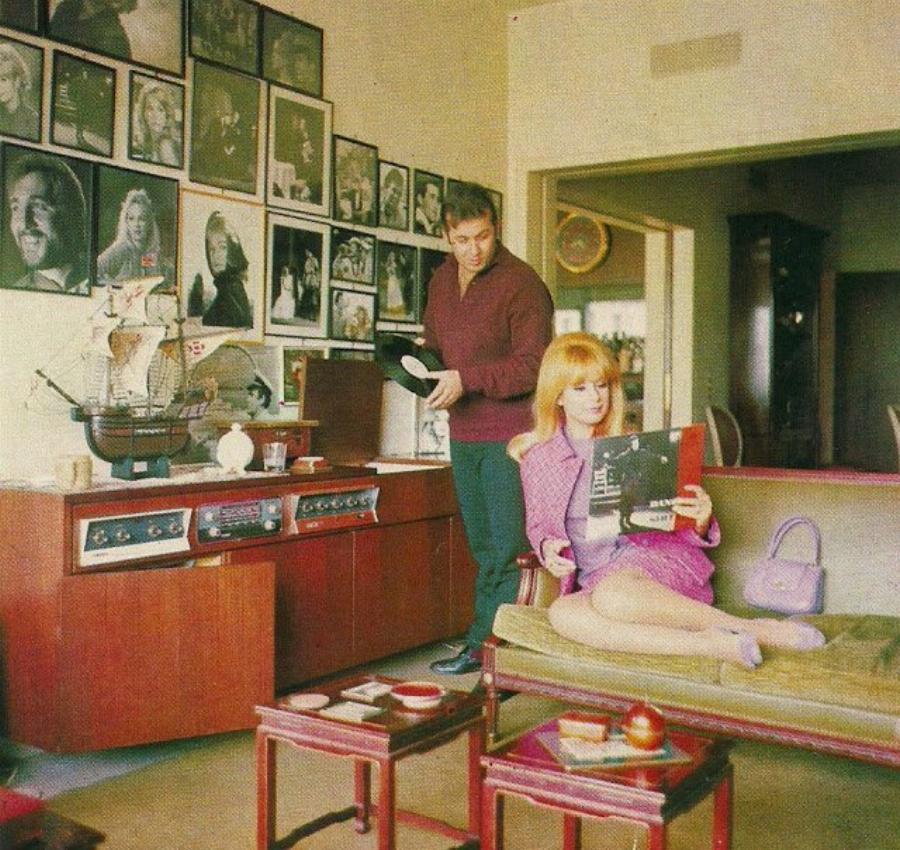 Αλίκη Βουγιουκλάκη: Το απίθανο σπίτι της, η μικρή απόσταση από τα ανάκτορα, οι περίεργες φήμες και το δυσάρεστο τέλος