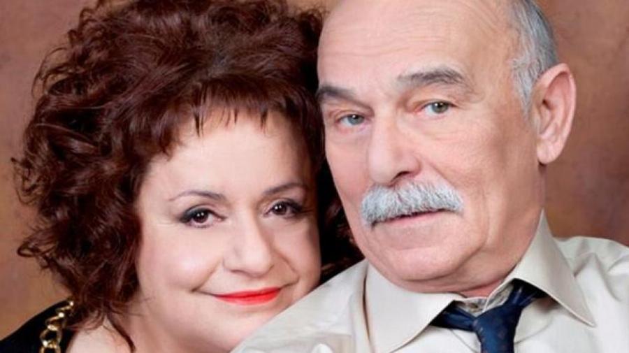 Ελένη Κοκκίδου: Η αποκάλυψη για την προσωπική της ζωή, ο ρόλος στην «Μουρμούρα» και το σπίτι στο Λυκαβηττό