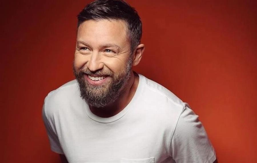 «Το μήλο κάτω από τη μηλιά θα πέσει!»: 9 παιδιά παιδιά Ελλήνων καλλιτεχνών που επέλεξαν το επάγγελμα των γονιών τους